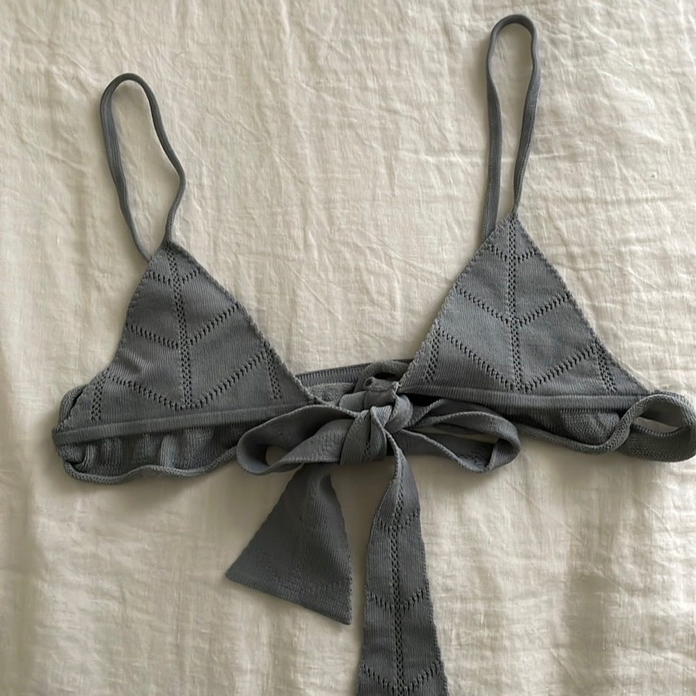 Beach riot x stone cold fox bikini top